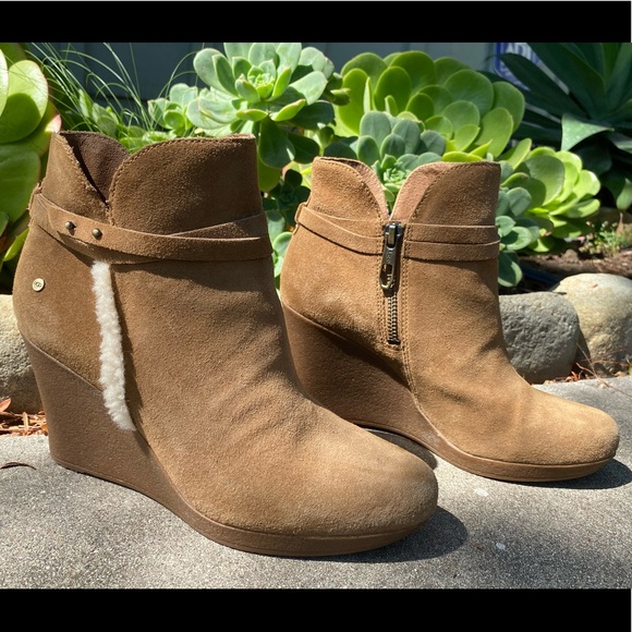 ugg alexandra wedge boot